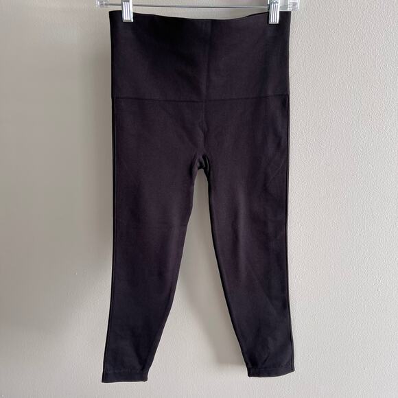 NWT SPANX Look at Me Now Black Lamn Seamless Cropped Legging Size L - Picture 3 of 8